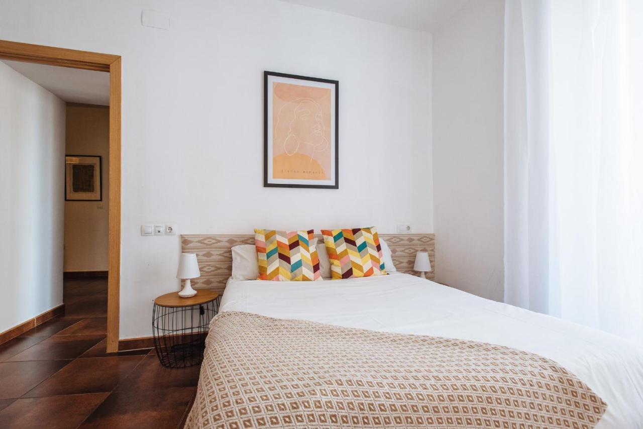 Homeyseville- Bright Apartment At Santa Cruz 6 Pax, Parking Optional Exterior photo