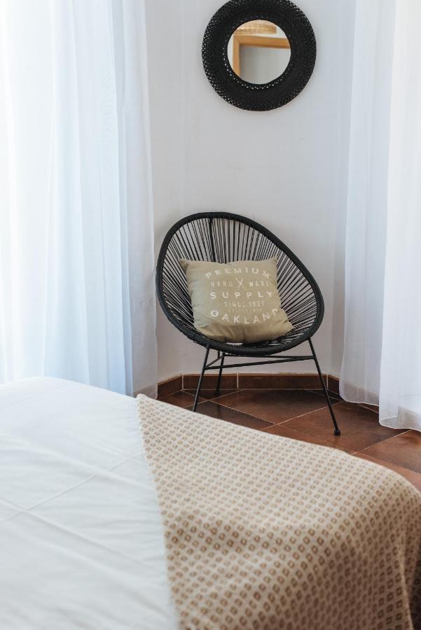Homeyseville- Bright Apartment At Santa Cruz 6 Pax, Parking Optional Exterior photo