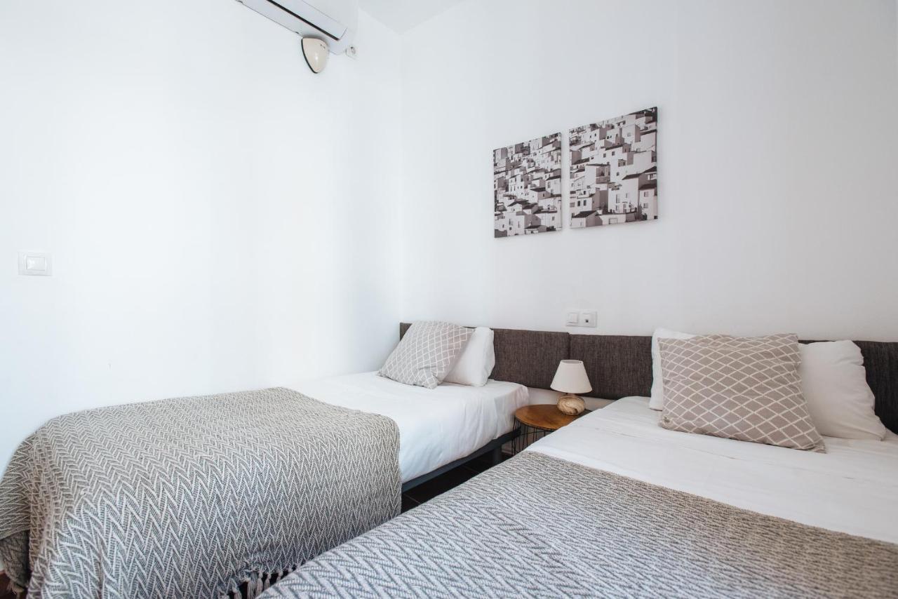 Homeyseville- Bright Apartment At Santa Cruz 6 Pax, Parking Optional Exterior photo
